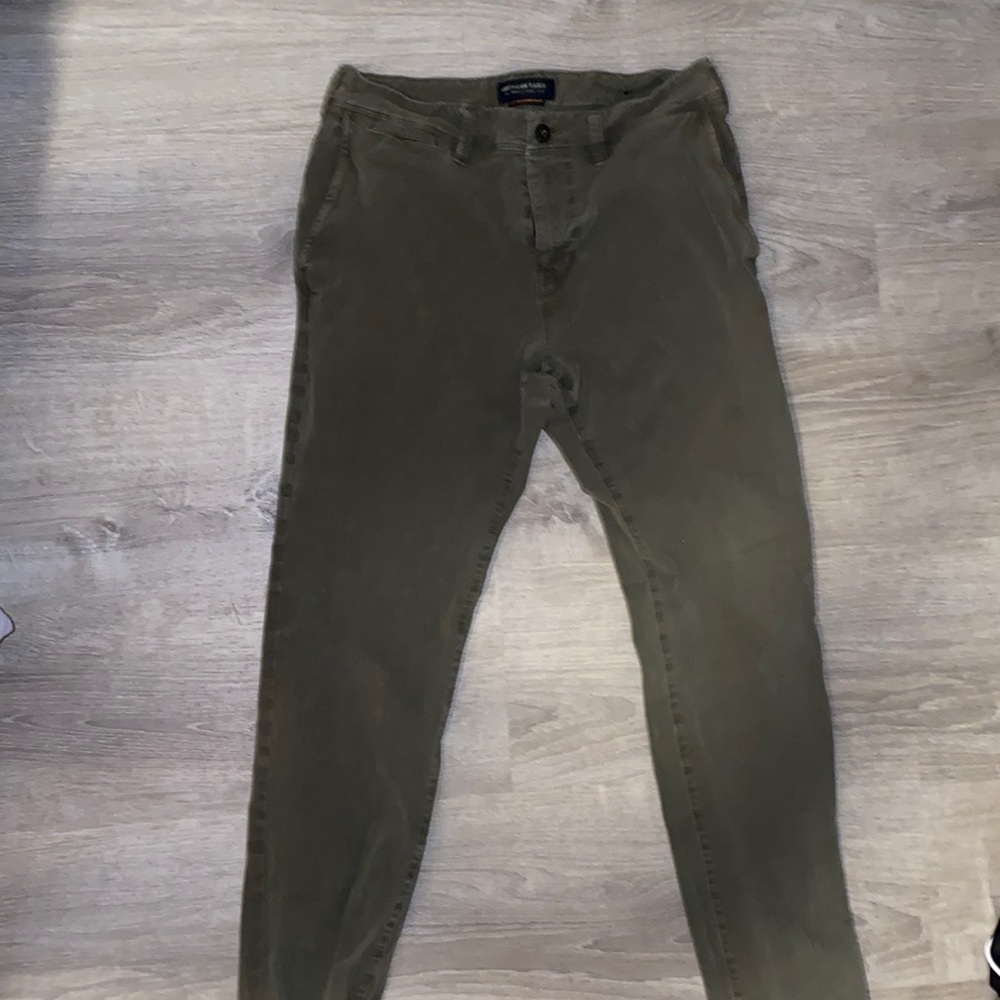 Men’s American Eagle slim fit chino pants